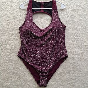 Nike Swim Water Dots Maroon Keyhole Back One-Piece Swimsuit Womens Size XXL